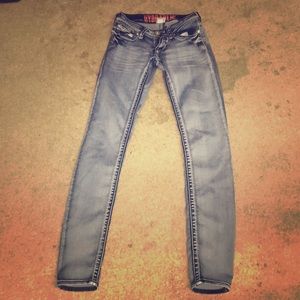 Cute hydronic rhinestone jeans! Size zero 0